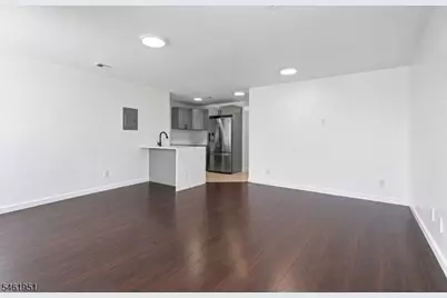 700 4th Ave, Elizabeth, NJ 07202 - Photo 4