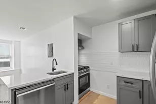 700 4th Ave, Elizabeth, NJ 07202 - Photo 2