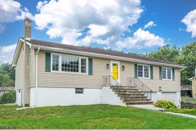 29 Thistle Ave, Vernon Twp., NJ 07418 - Photo 1