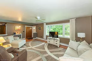 29 Thistle Ave, Vernon Twp., NJ 07418 - Photo 6