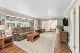 34 Hughes Rd, Franklin Township, NJ 08873 - Photo 12
