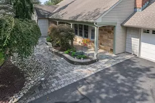 34 Hughes Rd, Franklin Township, NJ 08873 - Photo 2