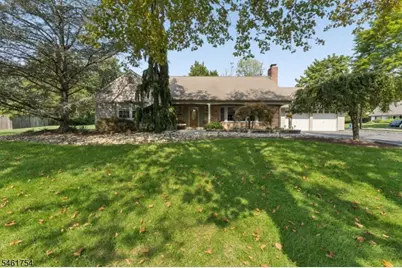 34 Hughes Rd, Franklin Township, NJ 08873 - Photo 6