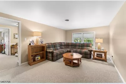 34 Hughes Rd, Franklin Township, NJ 08873 - Photo 32