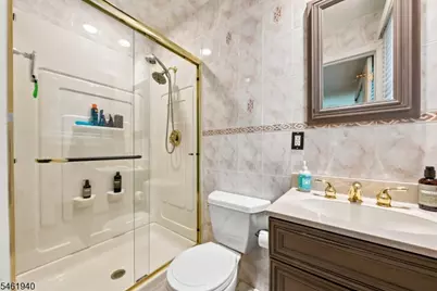 61 Geoffrey Way, Wayne, NJ 07470 - Photo 18