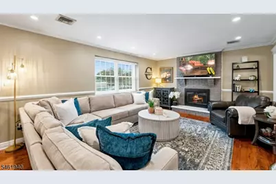 61 Geoffrey Way, Wayne, NJ 07470 - Photo 8