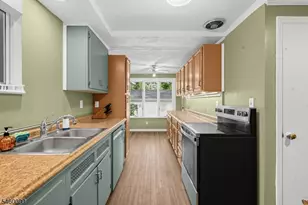 22 Dartford Rd, Parsippany, NJ 07950 - Photo 20