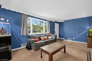 22 Dartford Rd, Parsippany, NJ 07950 - Photo 10