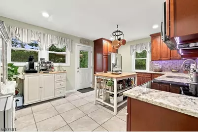 544 Brooklyn Mountain Rd, Hopatcong, NJ 07843 - Photo 14