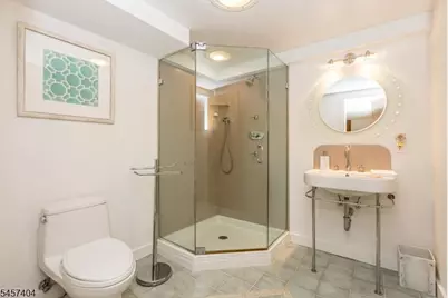 174 Highland Ave, Montclair, NJ 07042 - Photo 38