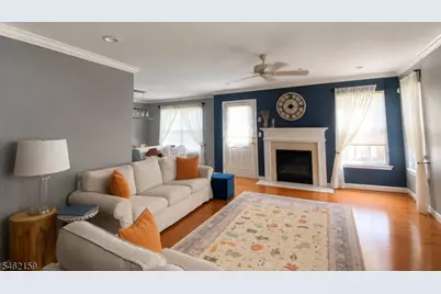 161 Terrace Ct, Pompton Lakes, NJ 07442 - Photo 2