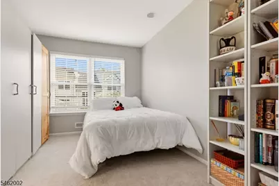 11 Vreeland Ct, Sayreville, NJ 08872 - Photo 14