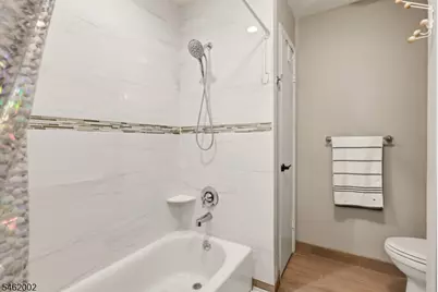 11 Vreeland Ct, Sayreville, NJ 08872 - Photo 16