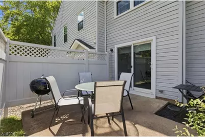11 Vreeland Ct, Sayreville, NJ 08872 - Photo 22