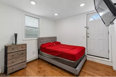 66 Oak Ave, Irvington, NJ 07111 - Photo 24