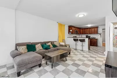 66 Oak Ave, Irvington, NJ 07111 - Photo 6