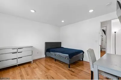 66 Oak Ave, Irvington, NJ 07111 - Photo 22