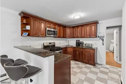 66 Oak Ave, Irvington, NJ 07111 - Photo 12