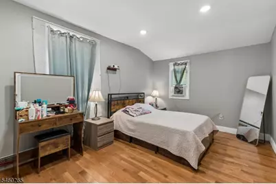 66 Oak Ave, Irvington, NJ 07111 - Photo 20