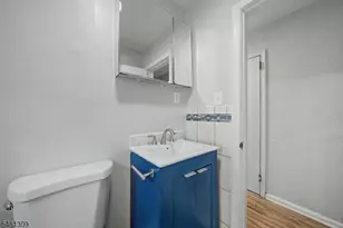 1019 Rivington St, Roselle, NJ 07203 - Photo 28