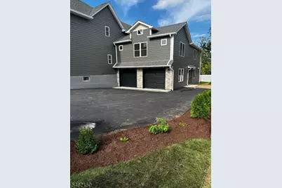 70 Richard St #3, Passaic, NJ 07055 - Photo 2