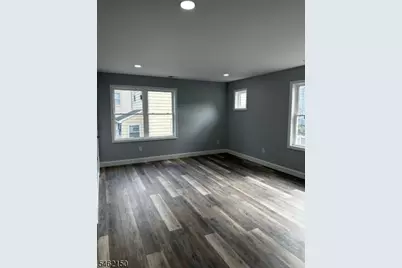 70 Richard St #3, Passaic, NJ 07055 - Photo 4