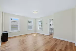 35 Rossmore Pl, Belleville, NJ 07109 - Photo 8
