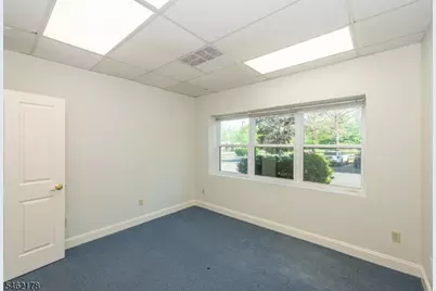 490 Schooleys Mountain Rd, Washington Township, NJ 07840 - Photo 6