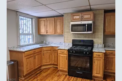 201 Clinton Ave, Jersey City, NJ 07304 - Photo 4