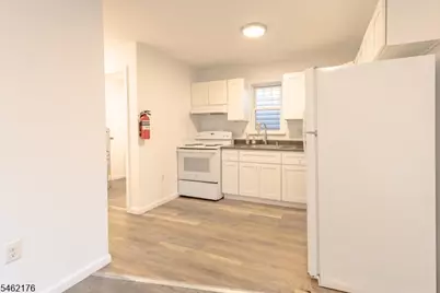 242 Graham Ave, Paterson, NJ 07501 - Photo 4