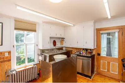 31 E Main St, Flemington, NJ 08822 - Photo 12