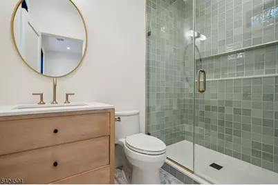 2 Heather Ln, Scotch Plains Township, NJ 07076 - Photo 10
