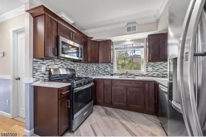 1034 William St #B, Elizabeth, NJ 07201 - Photo 6