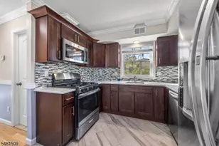 1034 William St, Elizabeth, NJ 07201 - Photo 2