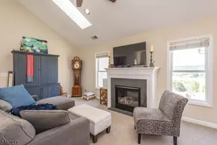 52 Bourne Cir, Hardyston Township, NJ 07419 - Photo 8