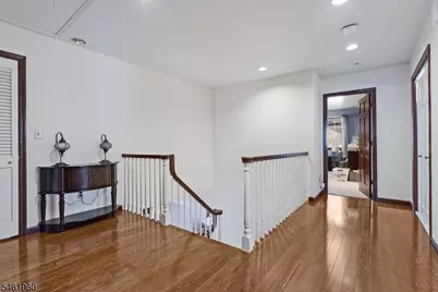 37 Jani Ct, Clifton, NJ 07013 - Photo 18