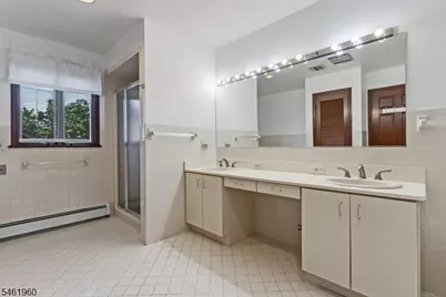 37 Jani Ct, Clifton, NJ 07013 - Photo 20