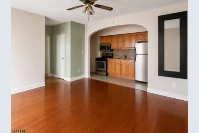 5 Pomona Ave #4A, Newark, NJ 07112 - Photo 2