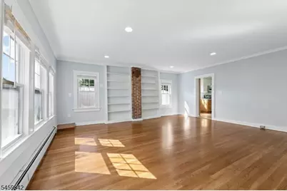 166 Crescent Ave, Waldwick, NJ 07463 - Photo 6