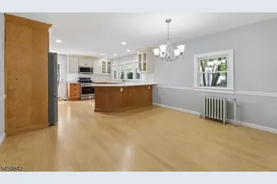 166 Crescent Ave, Waldwick, NJ 07463 - Photo 12