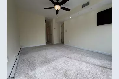 727 Joralemon St #5, Belleville, NJ 07109 - Photo 10