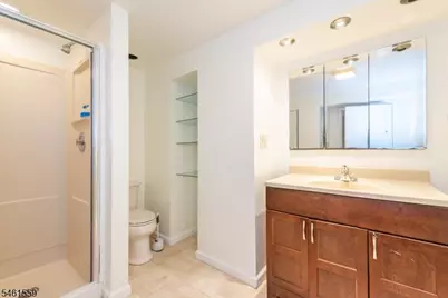 16 Llewellyn Rd #1, Montclair, NJ 07042 - Photo 14