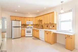 16 Llewellyn Rd, Montclair, NJ 07042 - Photo 10