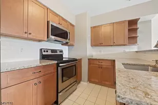 1301 Schindler Ln, Wayne Twp., NJ 07470 - Photo 14