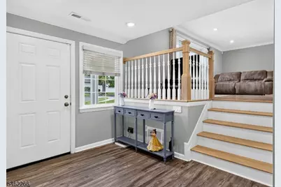 2 Braemar Cir, Cranford Township, NJ 07016 - Photo 4