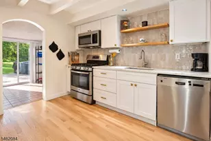 916 Cedar Dr, Stillwater, NJ 07860 - Photo 10