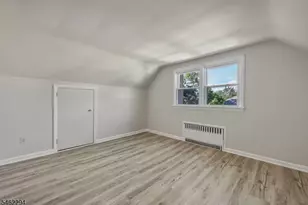 122 Westview Ave, Paramus, NJ 07652 - Photo 6