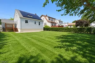 82 Perry St, Belleville, NJ 07109 - Photo 24