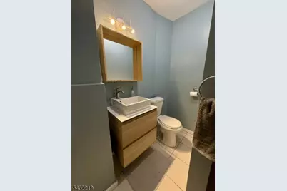 17 Oxford St, Montclair, NJ 07042 - Photo 18