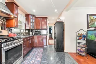 46 Grace St, Jersey City, NJ 07307 - Photo 8
